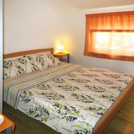 Haus Mira דירה *